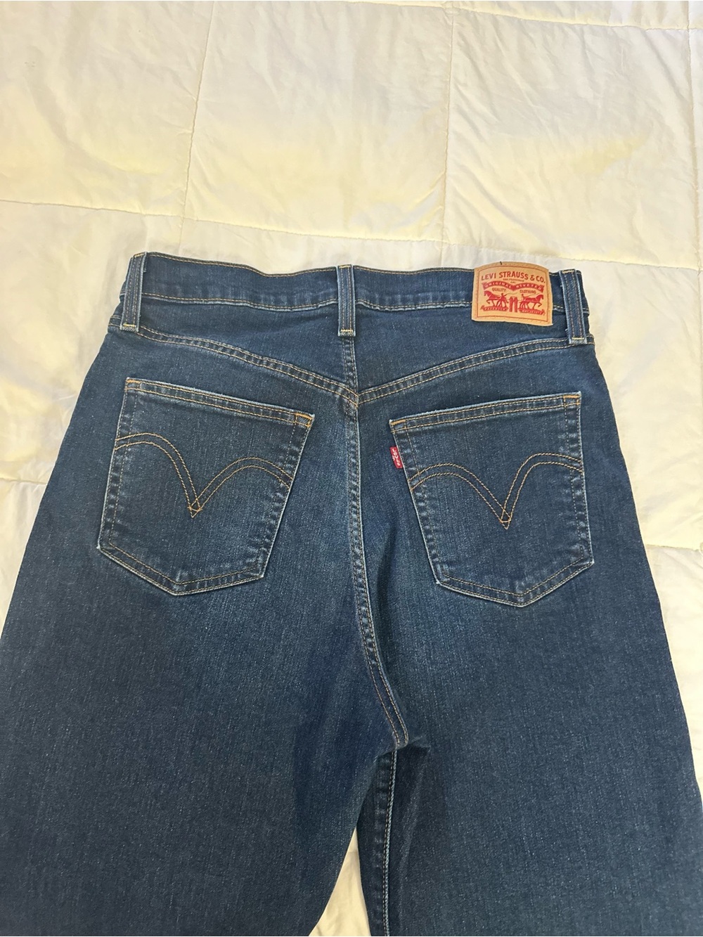 Levi's Ribcage Straight Ankle High-Rise Jeans in Dark Blue Wash 32 - Picture 8 of 13